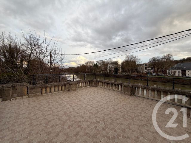 Maison &agrave; louer - 4 pi&egrave;ces - 84,25 m2 - Pont Ste Maxence - 60 - PICARDIE