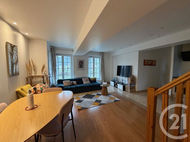 Maison &agrave; louer - 4 pi&egrave;ces - 84,25 m2 - Pont Ste Maxence - 60 - PICARDIE