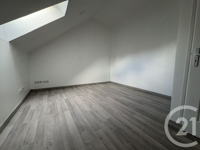 Appartement F3 &agrave; louer - 3 pi&egrave;ces - 58,86 m2 - Pont Ste Maxence - 60 - PICARDIE