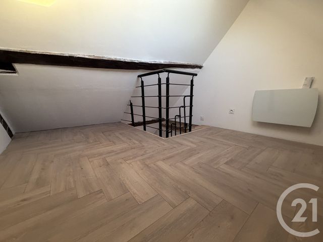 Appartement Studio &agrave; louer - 1 pi&egrave;ce - 19,29 m2 - Pont Ste Maxence - 60 - PICARDIE