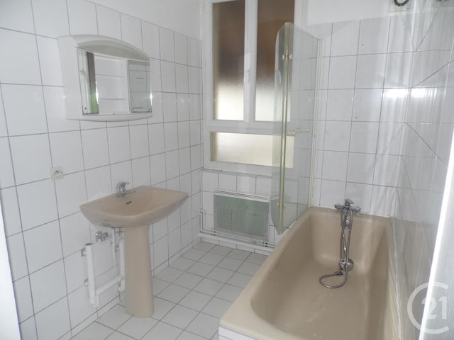 Appartement F2 &agrave; louer - 2 pi&egrave;ces - 54,05 m2 - Montataire - 60 - PICARDIE