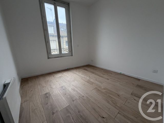 Appartement F2 &agrave; louer - 2 pi&egrave;ces - 27,45 m2 - Pont Ste Maxence - 60 - PICARDIE