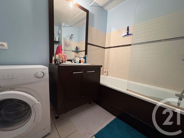 Appartement F2 &agrave; louer - 2 pi&egrave;ces - 47,31 m2 - Pont Ste Maxence - 60 - PICARDIE