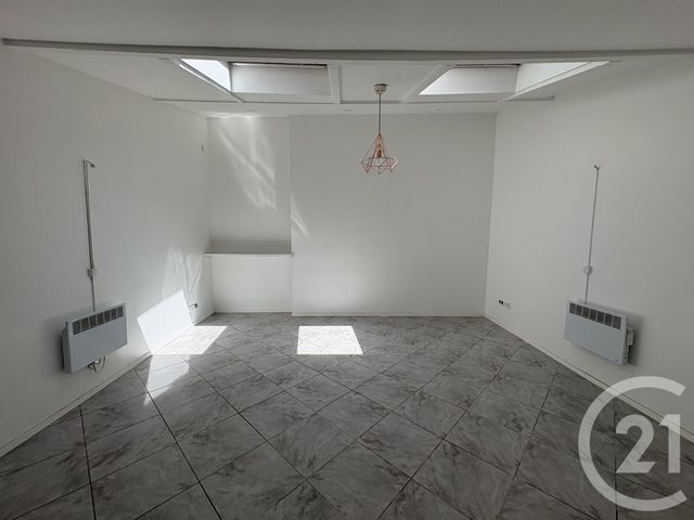 Local commercial à louer - 53.0 m2 - 60 - Oise