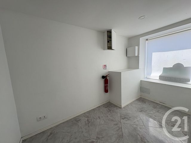 Local commercial à louer - 53.0 m2 - 60 - Oise