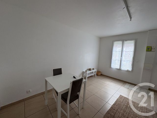 Maison &agrave; louer - 2 pi&egrave;ces - 42,88 m2 - St Just En Chaussee - 60 - PICARDIE