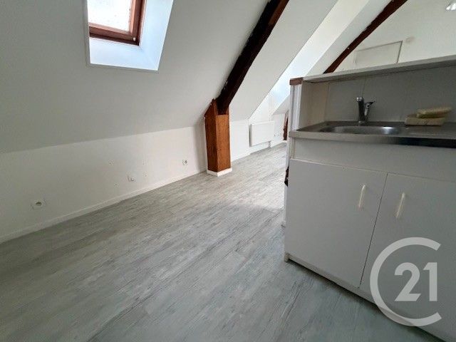 Appartement Studio &agrave; louer - 1 pi&egrave;ce - 18 m2 - Mouy - 60 - PICARDIE