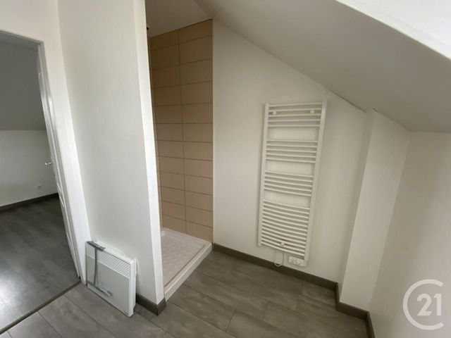 Appartement F2 &agrave; louer - 2 pi&egrave;ces - 32,84 m2 - Pont Ste Maxence - 60 - PICARDIE
