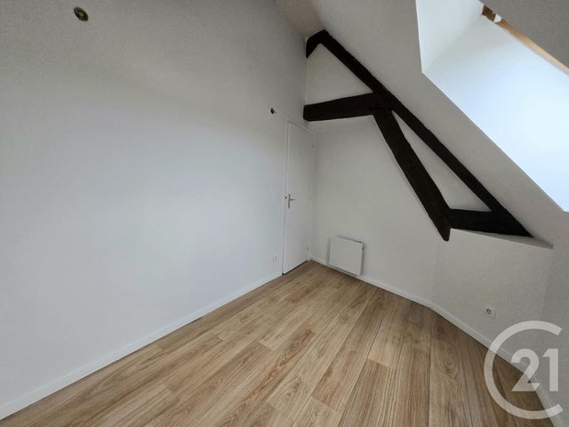 Appartement F3 &agrave; louer - 3 pi&egrave;ces - 37,40 m2 - Pont Ste Maxence - 60 - PICARDIE