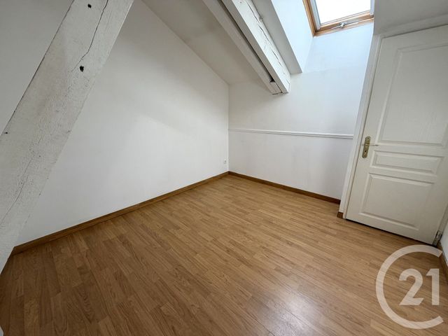 Appartement F3 &agrave; louer - 3 pi&egrave;ces - 63,30 m2 - Pont Ste Maxence - 60 - PICARDIE