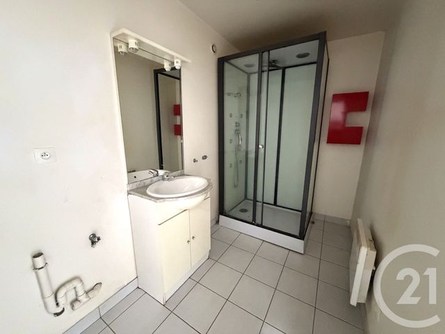 Appartement F3 &agrave; louer - 3 pi&egrave;ces - 63,30 m2 - Pont Ste Maxence - 60 - PICARDIE