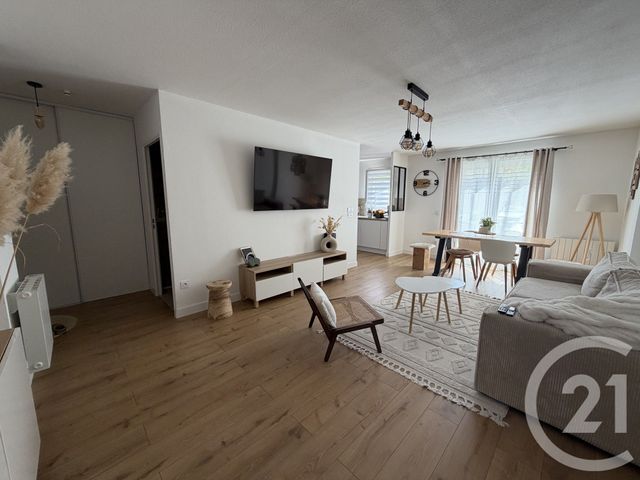 Appartement F2 &agrave; louer - 2 pi&egrave;ces - 51,90 m2 - Verneuil En Halatte - 60 - PICARDIE