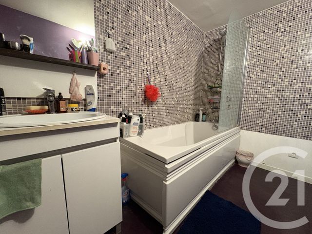 Appartement &agrave; louer - 3 pi&egrave;ces - 50,88 m2 - Pont Ste Maxence - 60 - PICARDIE