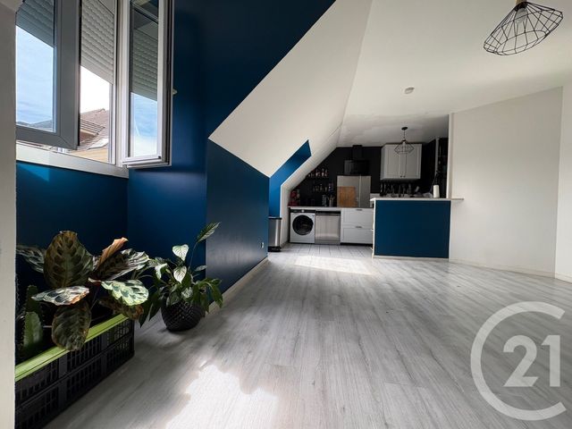 Appartement F2 &agrave; louer - 2 pi&egrave;ces - 52,85 m2 - Pont Ste Maxence - 60 - PICARDIE