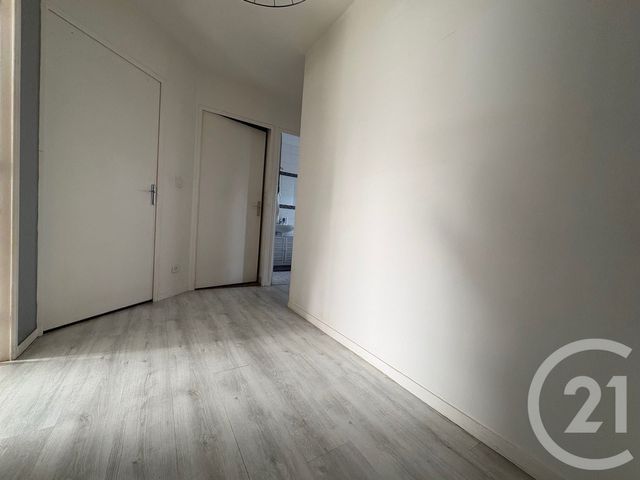 Appartement F2 &agrave; louer - 2 pi&egrave;ces - 52,85 m2 - Pont Ste Maxence - 60 - PICARDIE