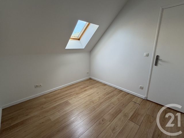 Appartement F3 &agrave; louer - 3 pi&egrave;ces - 37,40 m2 - Pont Ste Maxence - 60 - PICARDIE