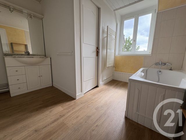 Appartement F2 &agrave; louer - 2 pi&egrave;ces - 49,65 m2 - Fitz James - 60 - PICARDIE