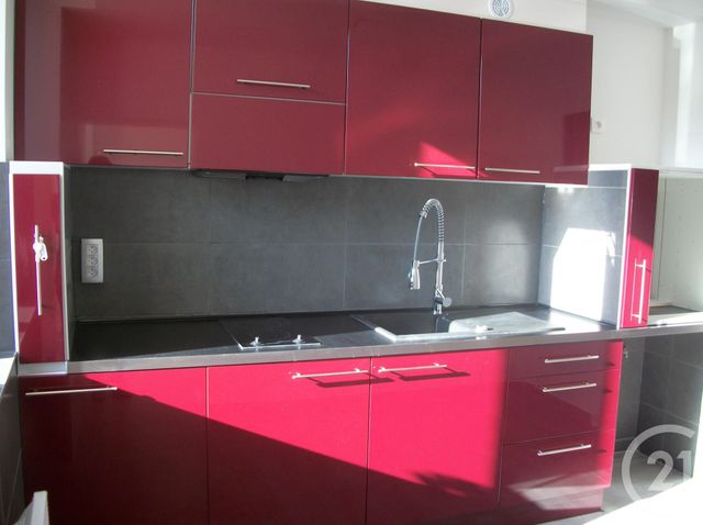 Maison &agrave; louer - 3 pi&egrave;ces - 60,92 m2 - St Sauveur - 60 - PICARDIE