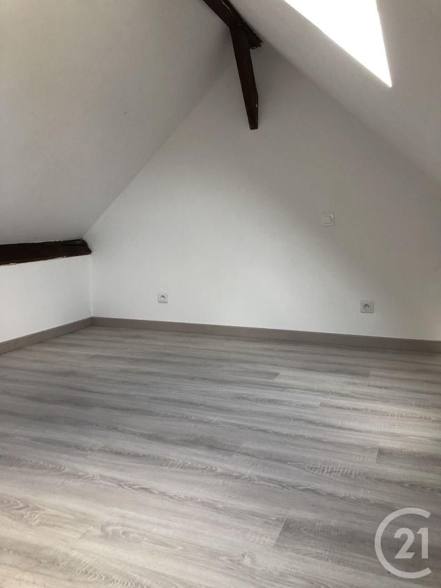 Appartement F3 &agrave; louer - 3 pi&egrave;ces - 34,30 m2 - St Martin Longueau - 60 - PICARDIE