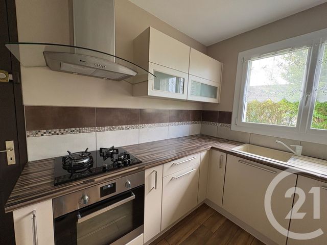 Maison &agrave; louer - 6 pi&egrave;ces - 73,98 m2 - St Martin Longueau - 60 - PICARDIE