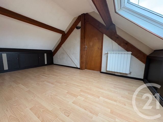 Maison &agrave; louer - 6 pi&egrave;ces - 73,98 m2 - St Martin Longueau - 60 - PICARDIE