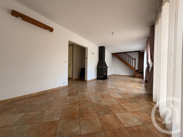 Maison &agrave; louer - 6 pi&egrave;ces - 73,98 m2 - St Martin Longueau - 60 - PICARDIE