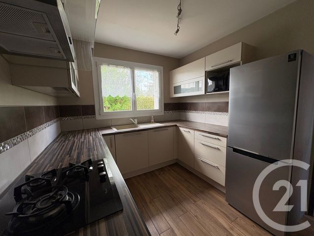 Maison &agrave; louer - 6 pi&egrave;ces - 73,98 m2 - St Martin Longueau - 60 - PICARDIE