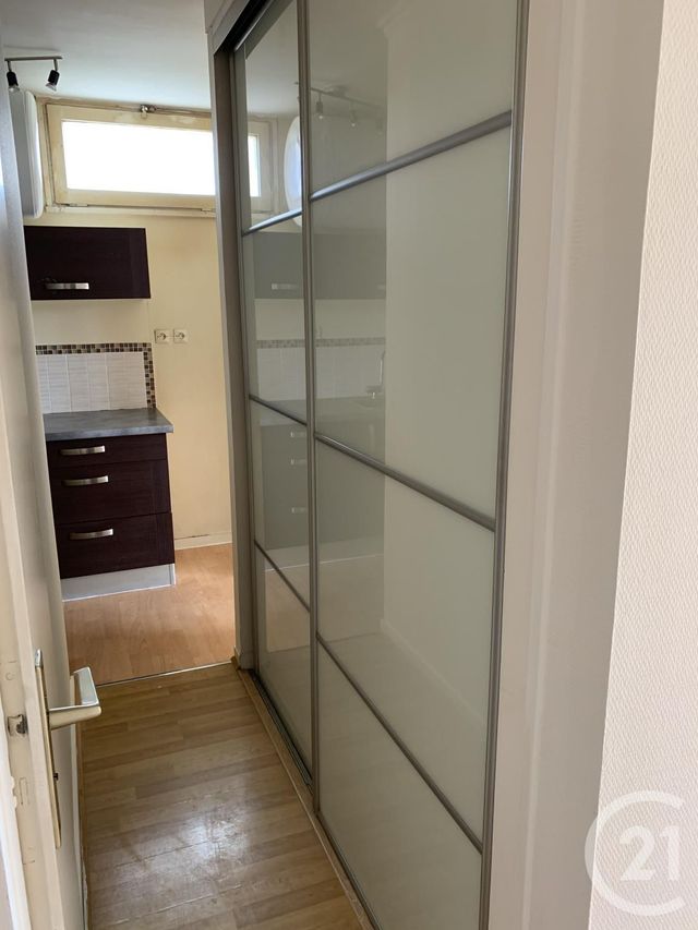 Appartement F1 &agrave; louer - 1 pi&egrave;ce - 30,12 m2 - Pont Ste Maxence - 60 - PICARDIE