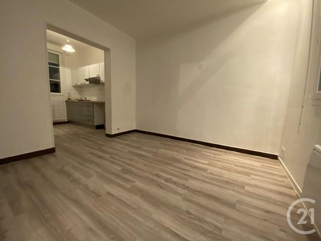 Appartement F1 &agrave; louer - 1 pi&egrave;ce - 27,37 m2 - Pont Ste Maxence - 60 - PICARDIE
