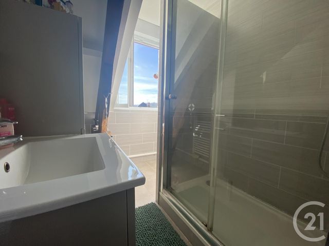 Appartement &agrave; louer - 3 pi&egrave;ces - 47,02 m2 - Pont Ste Maxence - 60 - PICARDIE