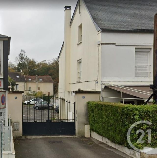 Appartement Studio &agrave; louer - 1 pi&egrave;ce - 16,86 m2 - Lamorlaye - 60 - PICARDIE