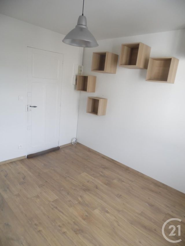 Appartement Studio &agrave; louer - 1 pi&egrave;ce - 16,86 m2 - Lamorlaye - 60 - PICARDIE