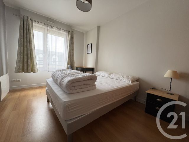 Appartement F3 &agrave; louer - 3 pi&egrave;ces - 67,01 m2 - Compiegne - 60 - PICARDIE