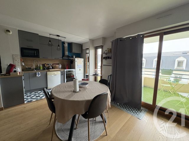Appartement F3 &agrave; louer - 3 pi&egrave;ces - 67,01 m2 - Compiegne - 60 - PICARDIE