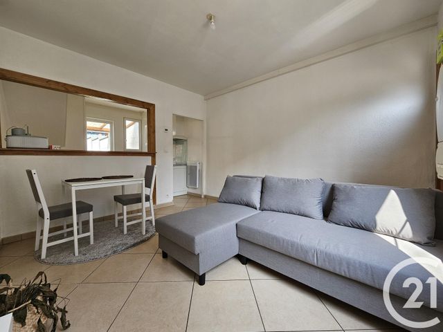 Maison &agrave; louer - 2 pi&egrave;ces - 37,31 m2 - St Just En Chaussee - 60 - PICARDIE