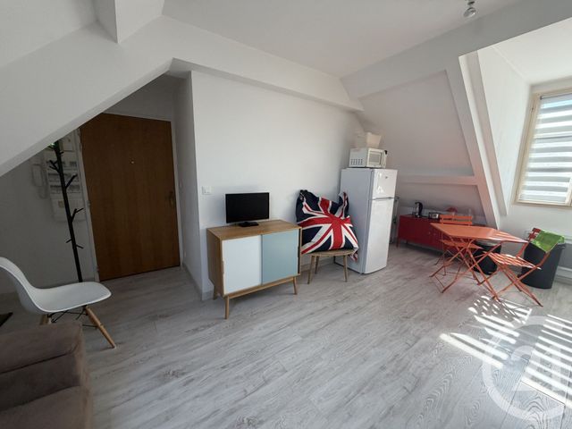 Appartement F2 &agrave; louer - 2 pi&egrave;ces - 28,70 m2 - Verneuil En Halatte - 60 - PICARDIE