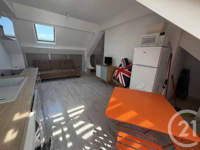 Appartement F2 &agrave; louer - 2 pi&egrave;ces - 28,70 m2 - Verneuil En Halatte - 60 - PICARDIE