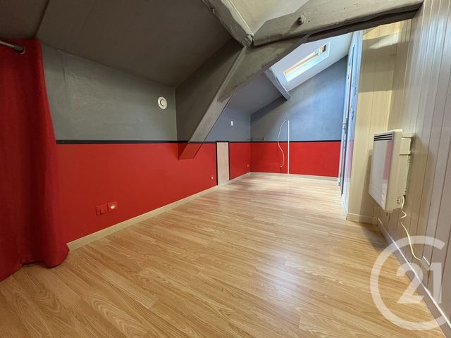 Maison &agrave; louer - 3 pi&egrave;ces - 60,80 m2 - Pont Ste Maxence - 60 - PICARDIE