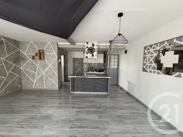 Maison &agrave; louer - 3 pi&egrave;ces - 60,80 m2 - Pont Ste Maxence - 60 - PICARDIE