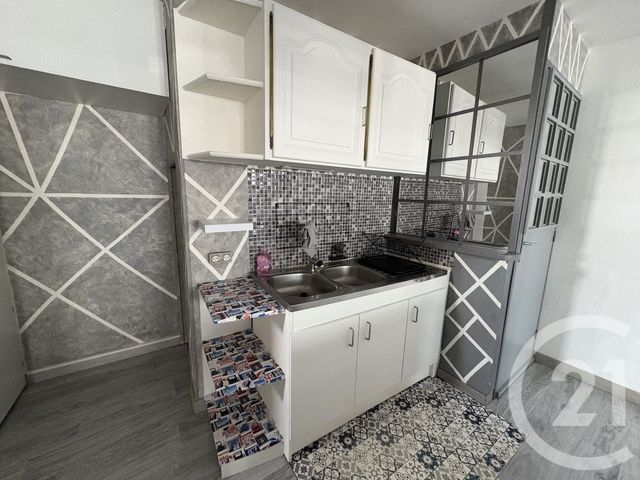 Maison &agrave; louer - 3 pi&egrave;ces - 60,80 m2 - Pont Ste Maxence - 60 - PICARDIE