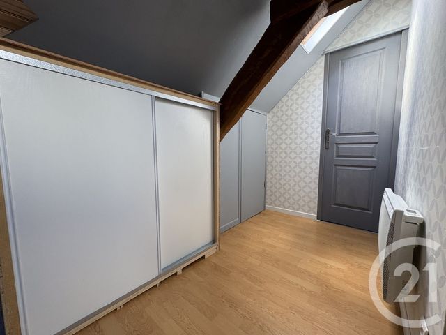 Maison &agrave; louer - 3 pi&egrave;ces - 60,80 m2 - Pont Ste Maxence - 60 - PICARDIE