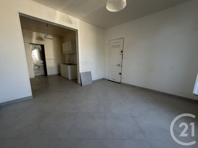 Appartement Studio &agrave; louer - 1 pi&egrave;ce - 25,17 m2 - Pont Ste Maxence - 60 - PICARDIE