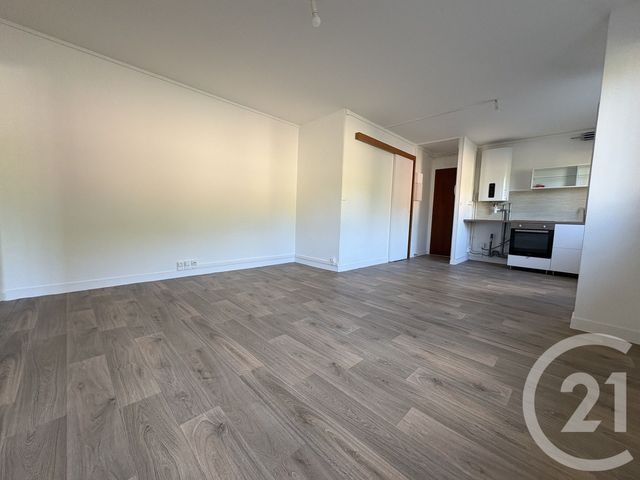Appartement F2 &agrave; louer - 2 pi&egrave;ces - 43,70 m2 - Pont Ste Maxence - 60 - PICARDIE
