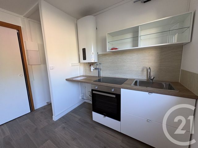 Appartement F2 &agrave; louer - 2 pi&egrave;ces - 43,70 m2 - Pont Ste Maxence - 60 - PICARDIE