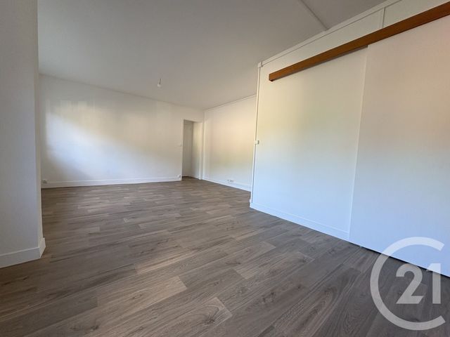 Appartement F2 &agrave; louer - 2 pi&egrave;ces - 43,70 m2 - Pont Ste Maxence - 60 - PICARDIE