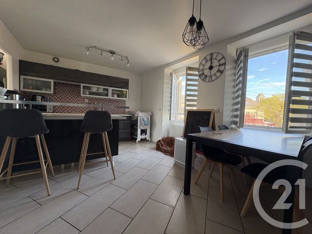 Appartement &agrave; vendre - 3 pi&egrave;ces - 73,91 m2 - Nogent Sur Oise - 60 - PICARDIE
