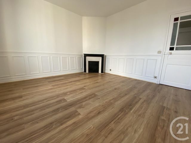 Appartement 2 pièces 44 m² · à Chantilly · 43,9 m² · 870 €/mois