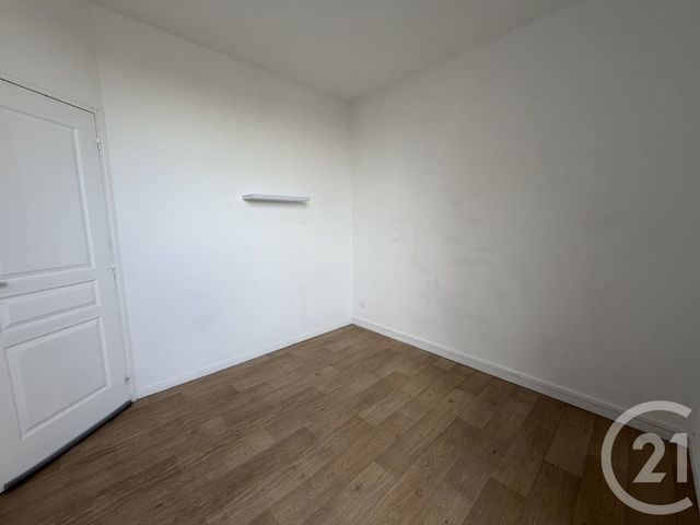Appartement F3 &agrave; louer - 3 pi&egrave;ces - 44,21 m2 - Mouy - 60 - PICARDIE