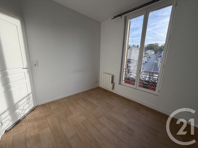 Appartement F3 &agrave; louer - 3 pi&egrave;ces - 44,21 m2 - Mouy - 60 - PICARDIE