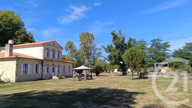 Maison à vendre - 7 pièces - 253,70 m2 - St Vivien De Medoc - 33 - AQUITAINE